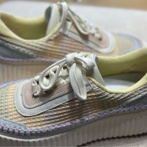 Dolce Vita Dolen Sneakers